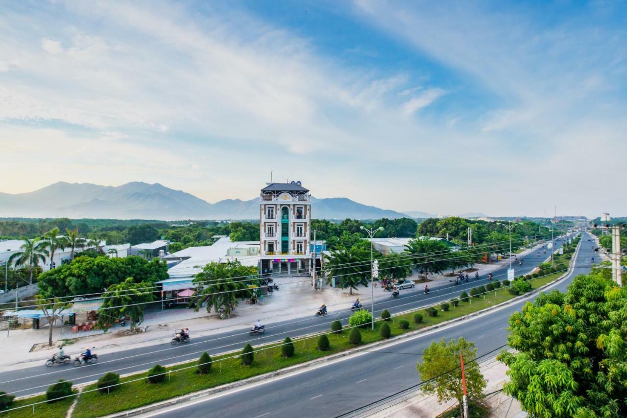 Thoi Binh Hotel Cam Lam Kültér fotó