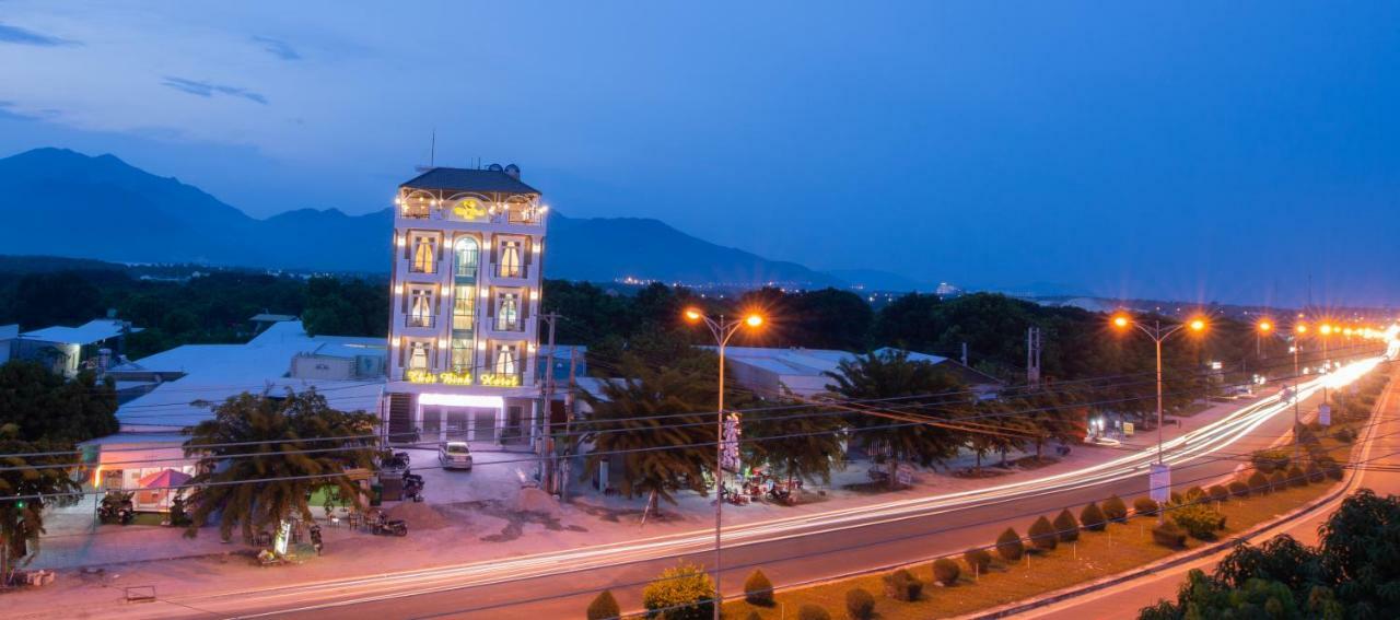 Thoi Binh Hotel Cam Lam Kültér fotó